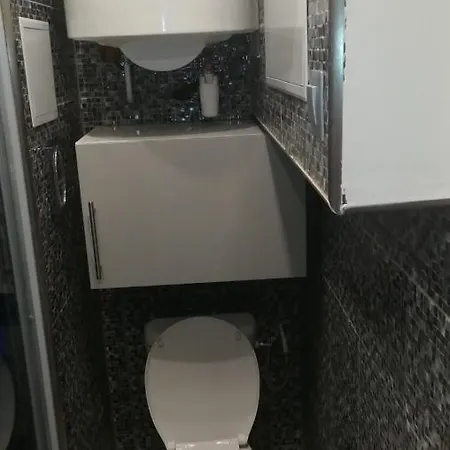 Studette Avec & Jacuzzi 公寓