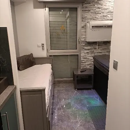 Апартаменты Studette Avec & Jacuzzi Сет
